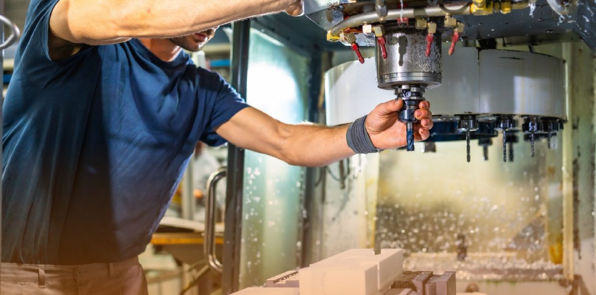 Grandi assunzioni nel settore metalmeccanico: si ricercano Rettificatori CNC